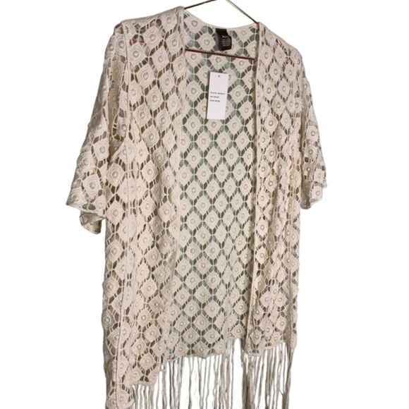 NWT Raj Crochet Top - Picture 3 of 4